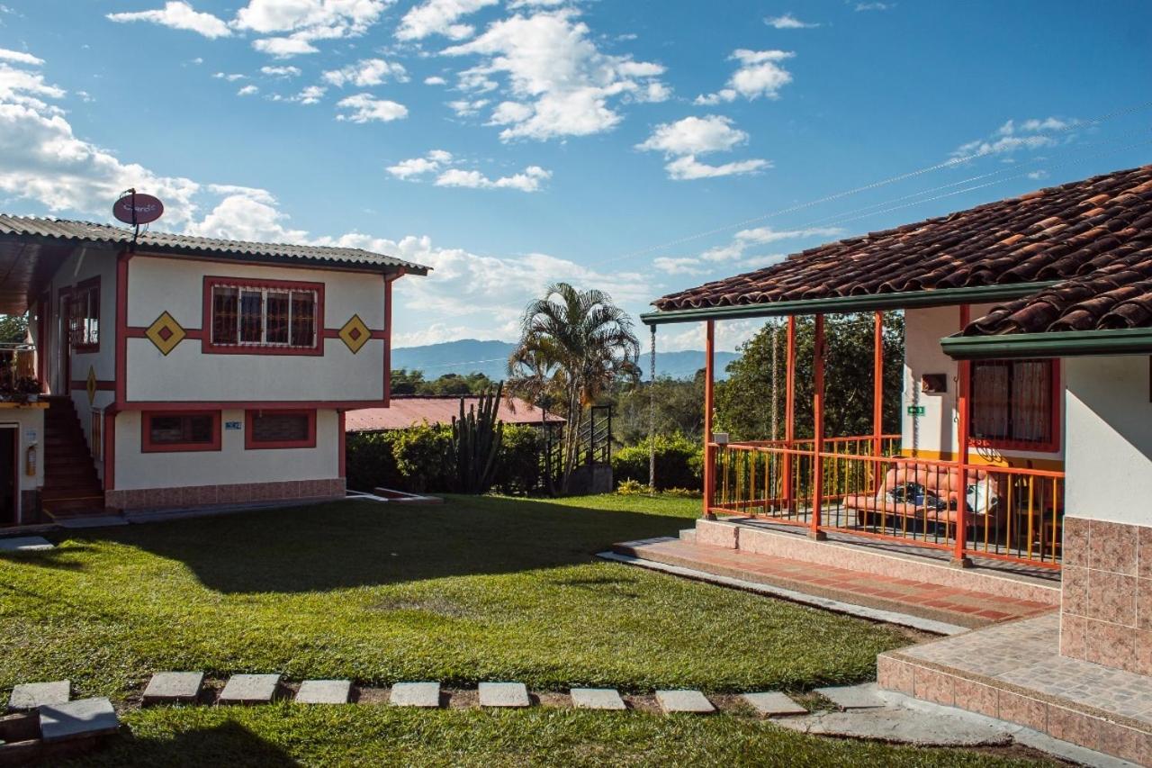 Alojamiento Campestre Hawaii Montenegro Buitenkant foto